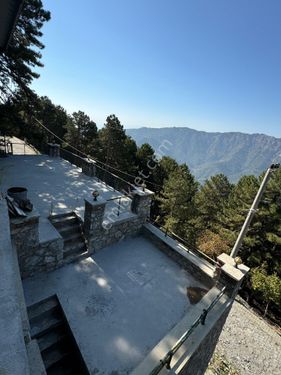 Paşa Yaylasında Muhteşem Manzaralı Taş Ev