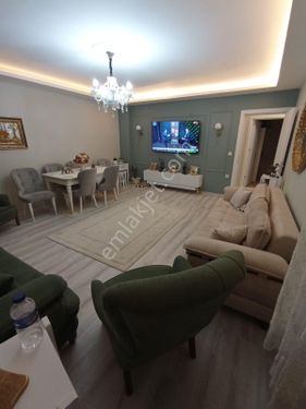 EDREMİT DE 2+1 DOĞALGAZ,ASANSÖR,CAM BALKONLU SATILIK DAİRE