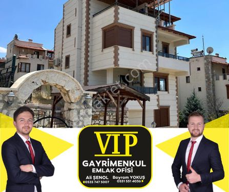 Vıp Gayrimenkul'den 4 Katlı Ultra Geniş ,güneş Enerji Sis.villa