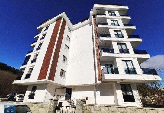 Çekmeköy Alemdağ 2+1 Ters Dubleks 2 Yıllık Bina Açık Otopark Kiralık Daire