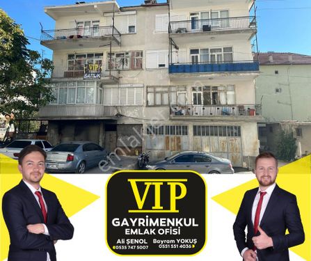 Vıp Gayrimenkul'den Çarşı Merkez 2+1 Kent Meydanı Yanında Daire