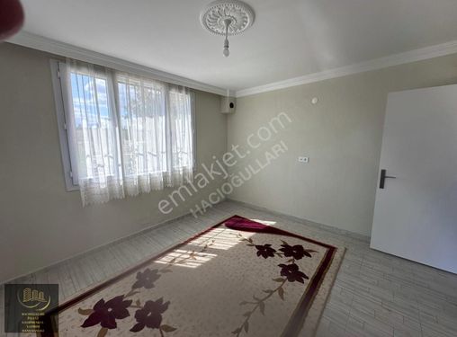 Hacıogulları Gayrimenkulden 1255m2 İçerisinde 2+1 Bağ Evi