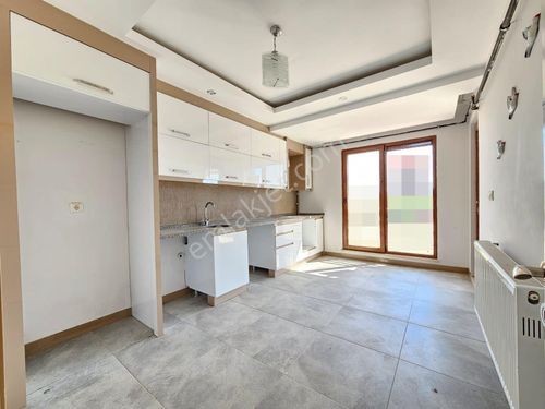  Denizli hacıeyüplü de 2.5+1 130 m2 mükemmel konumda satılık daire