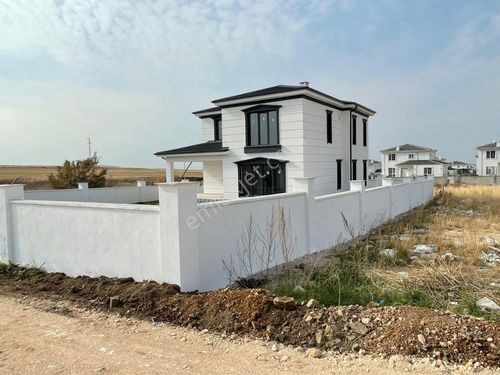 Burcu Emlaktan Satılık Villa İsteyenlere