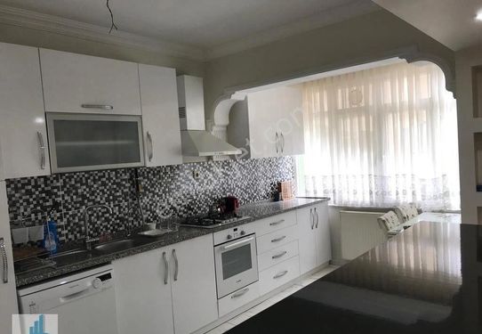 BAHÇELİEVLERDE SATILIK 3+1 ARA KAT SATILIK DAİRE