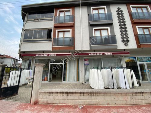 Remax Ay'dan Ana Cadde Üzerinde Satılık Dükkan