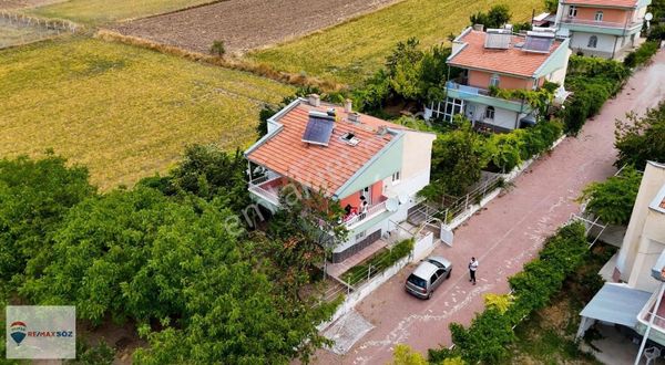 Höbek'te 5 Odalı Süper Manzaralı Satılık Villa