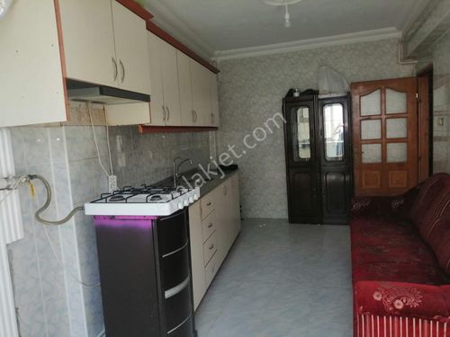 EDİRNE TAŞLIKTA ESKİ DEVLETHASTANESİ YANI KİRALIK 2+1 DAİRE 