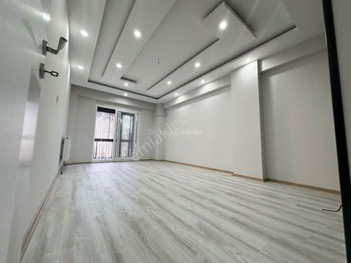  🏡 GÖL-SAN GAYRİMENKUL’DEN 🏡  KİRALIK !! YENİ MAH. 2+1 100 M2 DOĞALGAZLI DAİRE 