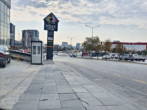 Köşe İvedik’te Toplam 310 M2 Kiralık Dükkan