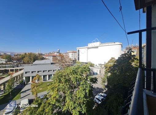 Şems-i Tebrizi Mahallesinde Bakımlı 3+1 Kiralık Daire