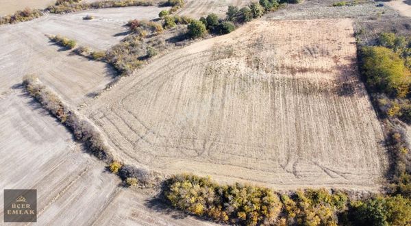 Kırklareli Pehlivanköy Yeşilpınar Da 8188m2 Tek Tapu Köy Dibinde