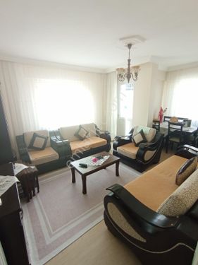 Bahçelievler Soğanlı Mah. Satılık 2+1 -90 M2 4 Kat Daire