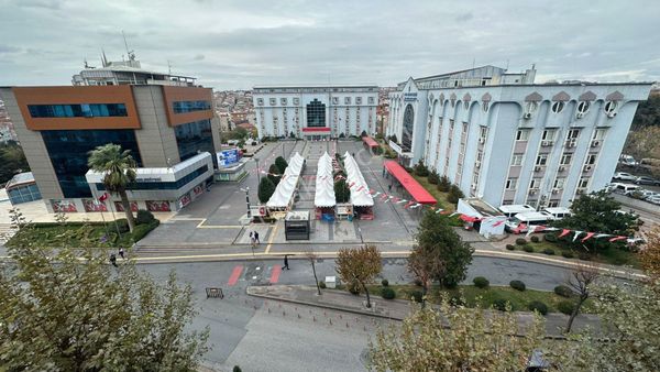 Başokur'dan Bahçelievler Beldiye Binası Karşısı 70 M2 2+1 Ofis