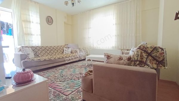  PENDİK GÜZELYALIDA SATILIK YOL ÜSTÜ E-5 YAKIN MERKEZİ KREDİLİ 3+1 125M2 DAİRE