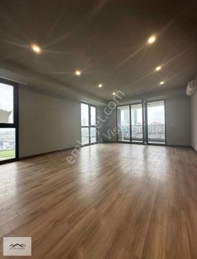 Beylikdüzü Beykent Avenue De Satılık 1+0 Ofis