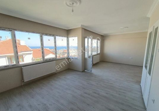 Muratlı Caddesi Üzeri 3+1 İçi Komple Yenilenmiş Kiralık Daire