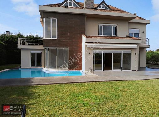 *realty World* 7/24 Güvenlikli Site Müstakil Havuzlu 5+2 Villa