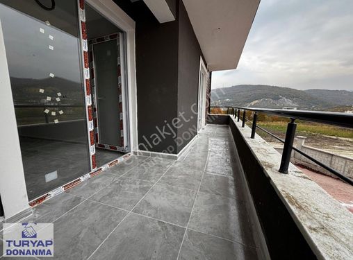 3+1 SIFIR HİSAREYN MERKEZDE ARAKAT DAİRE