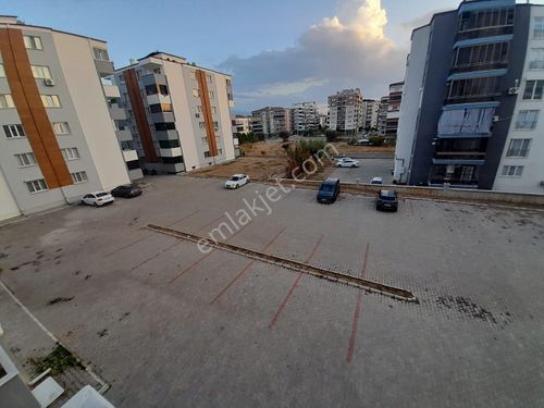 Yeşil mahallede 3+1 doğal gazlı site içinde kiralık daire 