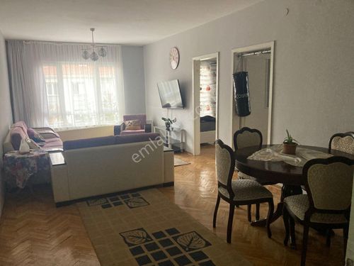  GÖRALDAN 3+1 HÜRRİYET CADDESİ  SALKIM SÖĞÜT KÖŞESİ 3 KAT KİRALIK DAİRE