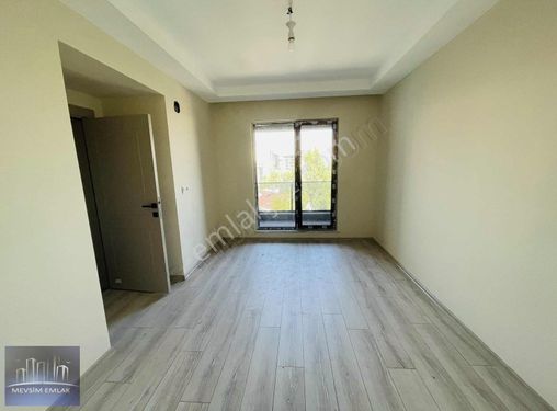 Van Avm Arkası Memura Kiralık Yerden Isıtma 2+1 Sıfır Lüks Daire