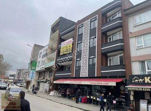 GÜRSU ÇARŞI İÇİNDE CADDE ÜSTÜ SATILIK LÜKS 2+1 DAİRE...