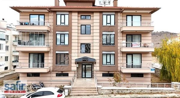 KANLICA MAHALLESİNDE ARAKAT KÖŞE KONUMLU SATILIK 2+1 DAİRE