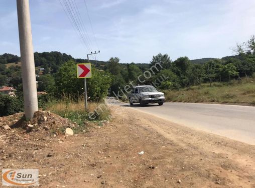 Sun Gayrimenkul'den Köye Yakın Yola Cephesi Olan İki Arsa