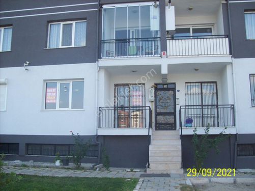  Menemen istasyon yakını 3+1 kiralık d.gazlı daire 23,000.tl