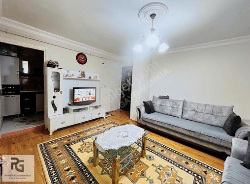 PENDİK GÖZDAĞINDA MÜKEMMEL KONUMDA 1+1 SATILIK İSKANLI DAİRE