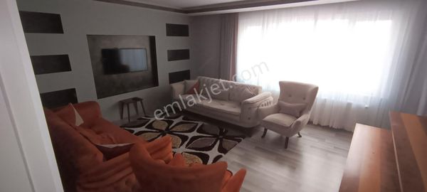  KARAKAŞ MAHALLESİNDE EŞYALI BALKONLU KİRALIK 1+1 DAİRE