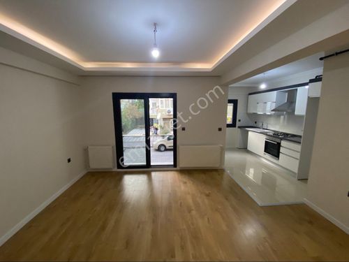 AKSOY CADDESİ MERKEZİ KONUMLU 3+1 KİRALIK DAİRE