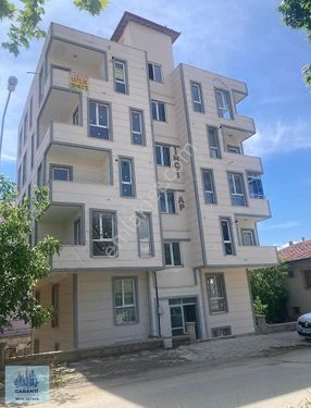 Şeyhali Mahallesinde Satılık 2+1 Daire