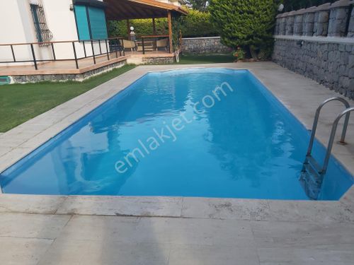 Çeşme Boyalık Mahallesi Sahibinden Satılık Villa