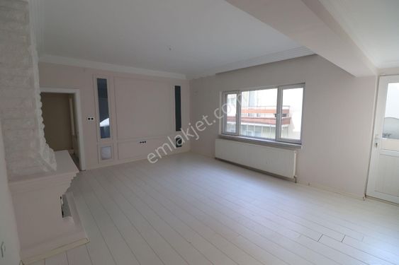 GOP NENEHATUN CADDESİ YAPILI KİRALIK 3+1 DAİRE 