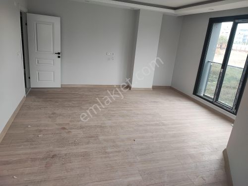 BAYRAMOĞLUNDA 2+1 KİRALIK LUX DAİRE