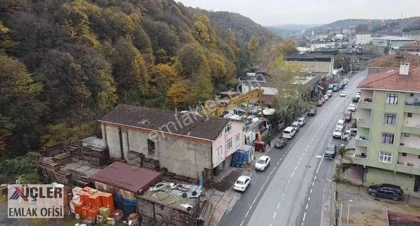 Çengeldere'de Ana Cadde Üzerinde Satılık Ticari İmarlı Bina