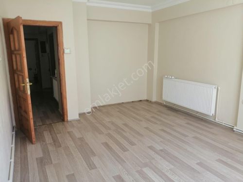  EDİRNE ESKİ DEVLET HASTANESİ YANI SATILIK 2+1 DAİRE