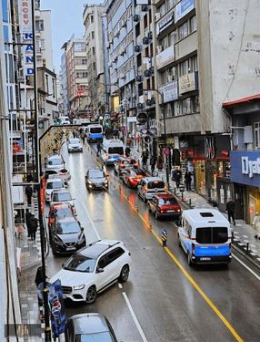 OĞUZHAN GAYRİMENKULDEN MEYDANDA CADDE ÜZERİNDE KİRALIK DAİRE