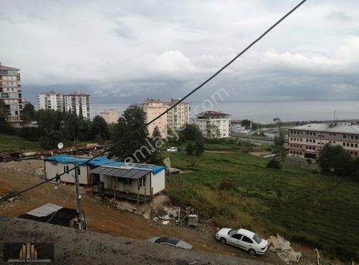 Oğuzhan Gayrimenulden Rize Pazarda Satılık Daire