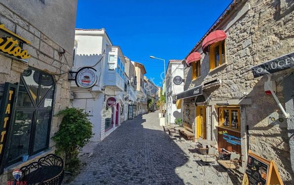 Çeşme Alaçatı'da Satılık Lüks Taş Ev