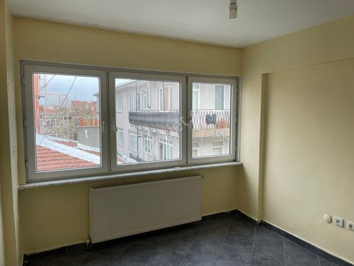 Bakırköy Zeytinlik Sahile Yakın Satılık 1+1 Daire