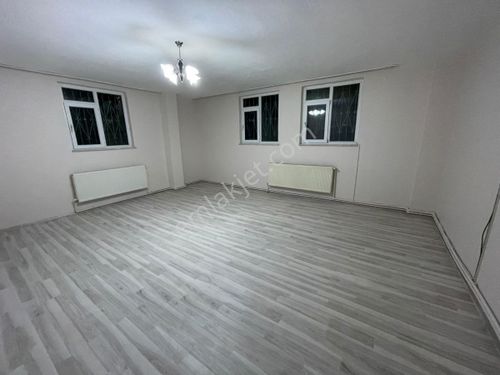 KİRALIK FİYATI UYGUN KOMBİLİ DAİRE