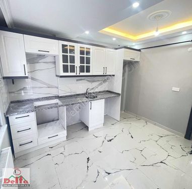 Bahçelievler mahallesinde satılık 3+1 160m2 giriş