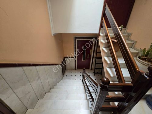  Bahçelievler Çinili Cami sokağında Çatı katı Kiralık DAİRE