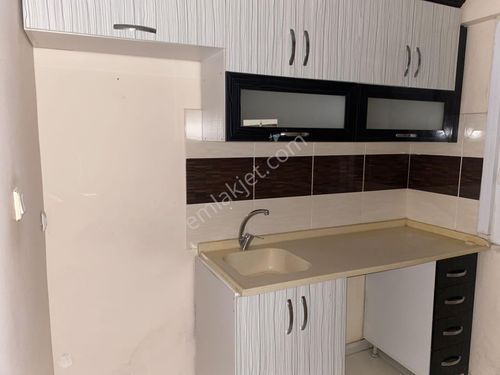 Destan-982 Silivrikapı-benzinci-civarı-2+1-arka-2.kat-80m2-bakımlı Satılık-daire-açıklama-okuyun