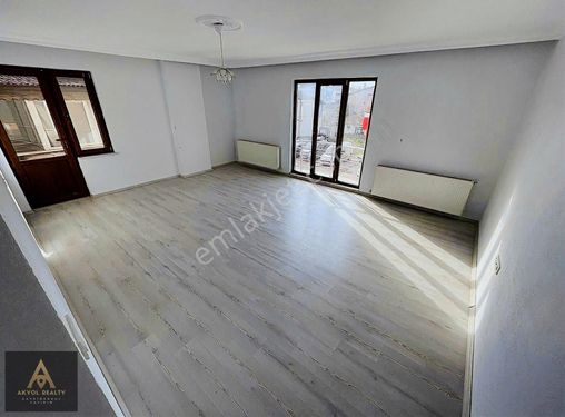 KARTEPE/İSTASYON MAH.ÇARŞI İÇİ KİRALIK 4+1 150M2 ARAKAT DAİRE