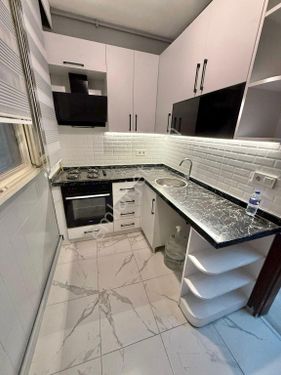 AKŞENDEN FATİH SEYYİD ÖMERDE 145 M2 3+L SALON 1. KAT BOŞ TEMİZ SATILIK DAİRE