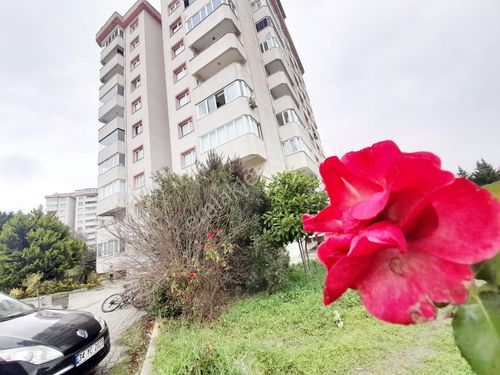 BEYLİKDÜZÜ MARMARAMAH.DE SİTE İÇİNDE 3+1 145 M2 KİRALIK DAİRE